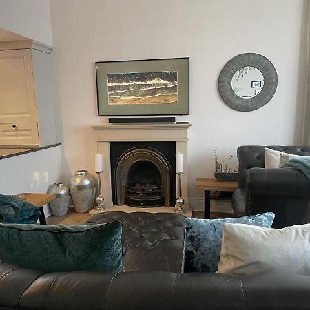 شقة Stunning 2-Bed-2Bath Apt In Whitby With Parking المظهر الخارجي الصورة