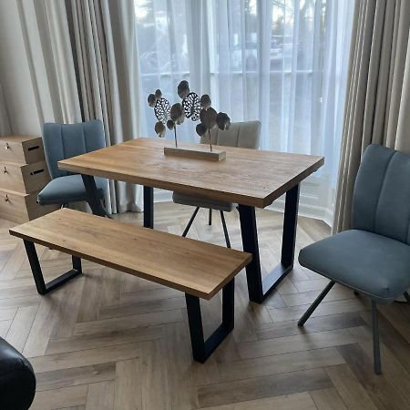 شقة Stunning 2-Bed-2Bath Apt In Whitby With Parking المظهر الخارجي الصورة