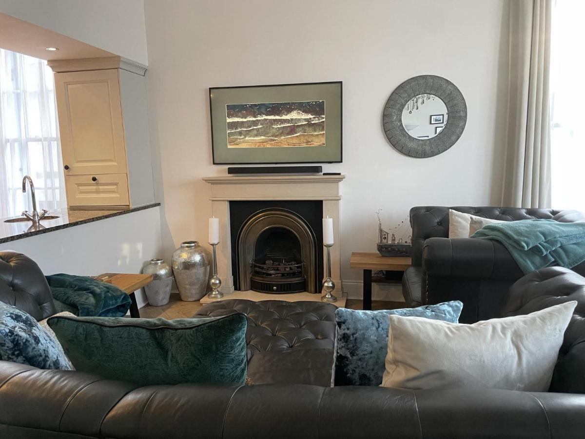 شقة Stunning 2-Bed-2Bath Apt In Whitby With Parking المظهر الخارجي الصورة