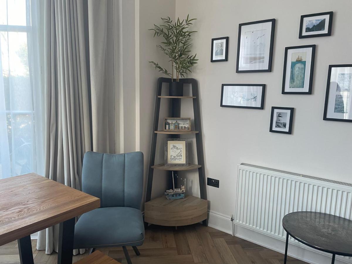 شقة Stunning 2-Bed-2Bath Apt In Whitby With Parking المظهر الخارجي الصورة